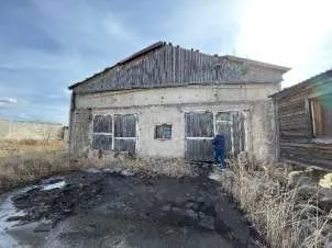 Гараж г. Улан-Удэ, ул. Бабушкина 25. Здание, назначение – гараж, площадью 32,1 кв.м., количество этажей – 1, кадастровый номер 03:24:033501:1746, расположенное на земельном участке площадью 38,0 кв.м с кадастровым номером 03:24:033501:1752.