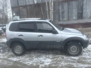 Chevrolet Niva 212300-55 2013 года выпуска, идентификационный номер (VIN): X9L212300D0467348, ХМАО Лянтор, 7 мкр, д 20, 89825147319 Амир.