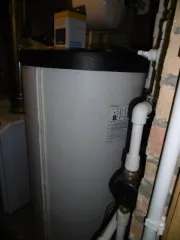 Здания и земельный участок общей площадью 1176 кв.м в Москве. Нежилое здание, кадастровый номер: 77:18:0170804:78, площадью 150,4 кв.м, адрес: г. Москва, поселение Марушкинское, квартал 116, владение 56, стр. 1. Нежилое здание, кадастровый номер: 77:18:0170707:399, этажность 1, площадь 16,6 кв.м…