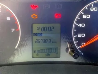 LADA Granta 2017 года выпуска, VIN XTA219010H0485745. Объем двигателя 1596 см³, мощность 87 л.с. Пробег 267383 км.