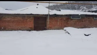 Дом 37,8 кв.м и земельный участок 1630 кв.м, Ставропольский край, Георгиевский р-н, с. Обильное, ул. Ленина, д. 12. Земельный участок (1630 кв.м.) + жилой дом (37,8 кв.м.). Кадастровый номер земельного участка: 26:25:041214:18; Кадастровый номер жилого дома: 26:25:041214:77.