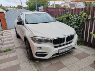 BMW X6, 2014 года, 449 л.с., 233392 км, полный привод, АКПП. Автомобиль легковой BMW X6 xDrive50i, VIN: WBAKU610800G57675, цвет белый. Является предметом залога.