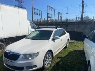 Skoda Superb 2011 года, 140 л.с. Автомобиль легковой, марка: Skoda Superb, год изготовления: 2011, VIN: TMBAF43T2B9059763.