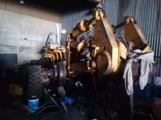 Бульдозер SHANTUI SD32, 2013 г.в., цвет желтый, мощность 350 л.с., государственный регистрационный знак 28АН8894, объект находится в технически неисправном состоянии