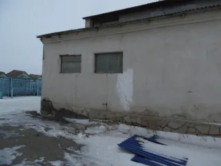 Нежилое здание - овощехранилище, площадью 916 кв. м., кадастровый номер: 74:08:4701016:730, адрес: Челябинская область, г. Карталы, пер. Нефтебазовый, д. 17. Ознакомление с имуществом осуществляется по заявке по тел. 89048159915 или эл. адресу: chesaserg@mail.ru.