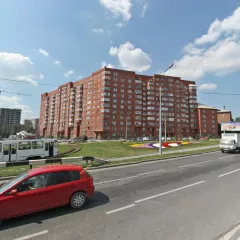 Трехкомнатная квартира, кадастровый номер: 66:41:0701028:1515. Площадь 104.40 кв.м.
Расположенная по адресу: г. Екатеринбург, ул. Мичурина, д. 239, кв. 205, 
Имущество заложено в банке: ПАО ВТБ