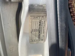 Ford Focus, 2012 Высвобождаемое движимое военное имущество (автотранспортное средство). Перечень и характеристика имущества указаны в Приложении №1 к информационному сообщению. Пробег: 397736. Вид транспорта: легковой. Объем двигателя: 1596. Год выпуска: 2012. Мощность двигателя: 125.12(92). VIN…