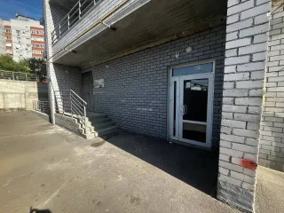 Нежилые помещения 104,6 кв.м, 97,8 кв.м, 69,7 кв.м, 98,4 кв.м, Волгоградская область нежилое помещение, общей площадью 104,6 кв.м., кадастровый номер 34:34:030087:1720, расположенное по адресу: Волгоградская область, г. Волгоград, ул. им. Хорошева, д. 12а; нежилое помещение, общей площадью 97,8…