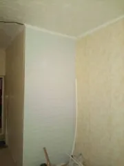 Квартира однокомнатная комната в общежитии, адрес: Ставропольский край, г. Ставрополь, пл. Орджоникидзе, дом 2, пом. 32б, кадастровый номер 26:12:030406:258, площадь 12,2 кв. м.