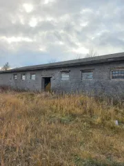 Здание продовольственного магазина 324,6 кв.м. Вологодская обл. Здание в Вологодской обл., 324,6 кв.м. Здание продовольственного магазина, площадь 324,6 кв.м., назначение: Нежилое, количество этажей: 1, этаж: 1, адрес (местонахождение): Россия, обл. Вологодская, р-н Бабушкинский, п. Ида, ул…