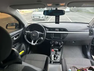 KIA RIO 2018 года выпуска, VIN Z94C241ABKR084637. Визуально в хорошем состоянии. На арках авто имеются коррозии, при заднем ходе, при повороте руля заметен посторонний шум. Мотор нормальный, капиталки не было, масло менялось. Ознакомиться с имуществом и документацией можно по адресу: г. Тольятти…
