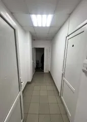 Доля 1/4 в праве общей долевой собственности на нежилое помещение по адресу г. Уфа, Кировский район, ул. Караидельская, д. 6, корп. 1, общей площадью 211 кв.м, кадастровый номер 02:55:010811:556.