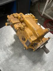 Гидромотор хода CAT320, год выпуска 2009, 2 штуки.