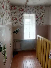 Квартира, 54,2 кв.м, 2-комнатная, Костромская область, пгт. Ветлужский, ул. Подстанция 110, д. 1, кв. 4, кадастровый номер: 44:31:010411:43, общая площадь: 54,2 кв.м. 2-х этажный кирпичный дом, 1970 года постройки. Коммуникации: теплоснабжение - центральное, холодное водоснабжение - центральное…