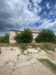 Здание нежилое, 629.7 кв.м, 1984 г., Астраханская область, кадастровый номер 30:09:050601:3715, год ввода в эксплуатацию 1984, количество подземных этажей 0, вид ограничений и обременений содержится в информационном сообщении, общая площадь 629.7 кв.м, материалы наружных стен кирпичные, кадастровая…