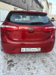 Kia Rio 2013, 107 л.с., 129039 км. Легковой автомобиль KIA Rio (КИА; РИО). VIN: Z94CB51BADR028124, гос. номер Р805РМ72, год выпуска 2013. Требует замены 4 стойки, передние тормозные диски, передний и задний бампер, левое зеркало разбито, левая задняя фара с трещиной. Необходим ремонт коробки…