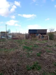 Доля дома 72.1 кв.м и участка 757 кв.м в Челябинской области. 1/7 доля дома и 1/7 доля земельного участка. Еще 1/7 доля дома и 1/7 доля земельного участка. Еще 1/7 доля на здание, площадь 72.1 кв.м, назначение: жилое, адрес: Россия, Челябинская обл., Увельский р-н, с. Красносельское, ул…