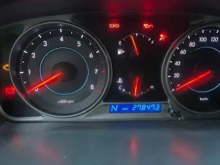 Chevrolet Epica 2011 года, VIN: XUULA69KJB0003213, госномер: В862ОТ190. Двигатель: модель X20D1, номер 148578K, мощность 105 кВт (143 л.с.), объем 1993 см³. Кузов: XUULA69KJB0003213, цвет белый. Разрешенная максимальная масса 1985 кг, масса без нагрузки 1575 кг. В наличии ПТС 39НЕ812119 и СТС…