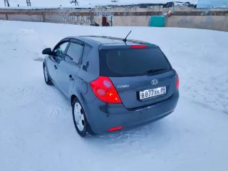 Автомобиль Kia Ceed, 2009 года выпуска, VIN XWEFF242390008870.