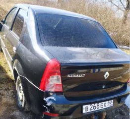 Автомобиль легковой Автомобиль Renault SR, 2011 года выпуска, VIN№ X7LLSRB2HBH361685. Автомобиль не заводится. Порог и центральная стойка ушли во внутрь, пробит радиатор, разбита фара и бампер. Правая дверь подлежит замене