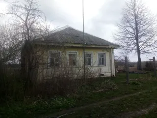 Земельные участки 1040 кв.м, 1600 кв.м и жилой дом 65.6 кв.м, доли 3/4, Вологодская область. Земельный участок с кадастровым номером 35:28:0102024:17, расположенный по адресу: Вологодская область, р-н. Грязовецкий, с/а. Юровская, д. Анопино площадью 1 040 м. кв., доля в праве ¾. Земельный участок с…