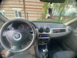 Автомобиль марки Renault модель SR 2011 г.в. VIN номер X7LBSRB1HBH402632 Список повреждений и техническое состояние: АКБ заменена в 2024г, по кузову имеются ржавчины. Необходимые ремонт: Замена масла в двигателе, замена салонного и масляного фильтров, Замена ГРМ. Авто на ходу