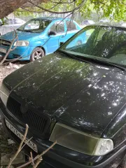 Автомобиль Skoda Octavia 2007 года выпуска, черный цвет, тип кузова комби (хэтчбек). Модель двигателя 975165, VIN TMBDK41U978870152, мощность 1000 л.с. (74 кВт), госномер Т703ЕО163. В связи с долгой неэксплуатацией сел АКБ, имеются следы ржавчины на кузове, потертости, внутри салона сняты дверные…