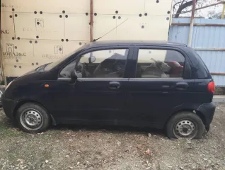 Daewoo Matiz 2008. Легковой автомобиль, марка: Daewoo Matiz, год изготовления: 2008, цвет: темно-синий, изготовитель (страна): Узбекистан, тип двигателя: бензиновый, мощность двигателя, л. с. (кВт): 51.0 (37,5), рабочий объем двигателя, куб. см: 796, экологический класс: третий, разрешенная…