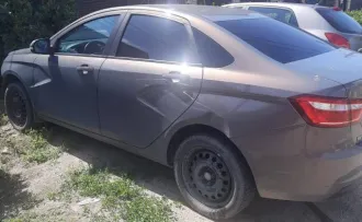 Автомобиль марки Lada модель Vesta 2019 г.в. , Идентификационный номер (VIN номер): XTAGFL110LY394880, находится в залоге у ПАО "Совкомбанк".
