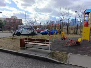 Жилая квартира, пл. 41,2 кв.м., кад. №77:17:0130104:2457, 
По адресу: г. Москва, р-н Троицк, ул. Андерсена, д 2, этаж 7, кв. 62.