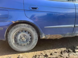 Автомобиль марки «Ниссан Панфайндер 2.5» (Nissan Pathfinder 2.5 DSE) с г.р.з. О652АЕ29, VIN VSKJVWR51U0009853, 2005 г.в.,  1 шт. В комплекте ПТС, СТС, ключ с брелоком от сигнализации Starline. + Автомобиль марки Шкода Октавия Тур, г.р.з. К293НУ29,  информация о VIN отсутствует, 1 шт. В комплекте…