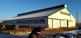 КРС 140 ед., в т.ч. коровы в кол-ве 100 голов, телки в кол-ве 40 голов. Имущество расположено по адресу: РМ, р-н. Ельниковский, д. Мельсяны, ул. А.Пиксаева, д. 44.