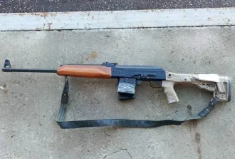 Сайга-308, карабины, к. 7,62х51 мм Охотничье огнестрельное оружие с нарезным стволом (карабин) «Сайга-308» еще Охотничье огнестрельное длинноствольное оружие с нарезным стволом марки «Сайга-308» к. 7,61х51 мм № 0008186.