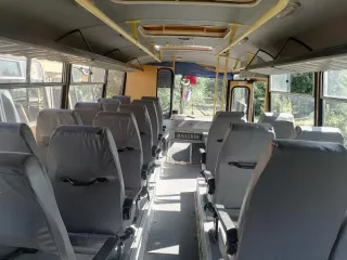 Автобус для перевозки детей  ПАЗ 32053-70, год выпуска 2007, идентификационный номер (VIN) X1M3205EX70011616 Лот № 2 Автобус для перевозки детей ПАЗ 32053-70, идентификационный номер     (VIN) X1M3205EX70011616, 2007 года выпуска. 
Год выпуска: 2007 
VIN номер: X1M3205EX70011616 
Объем двигателя…
