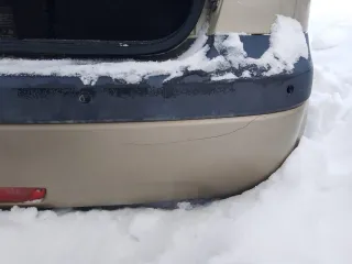 Легковой автомобиль Hyundai Getz 2010 года, VIN KMHBU51DAAU986956, цвет бежевый, ПТС 78 УМ 147639, госномер М729УН86, изготовитель Республика Корея. Кузов имеет многочисленные механические повреждения: вмятины, царапины, следы ржавчины на крыльях, колесных арках, дверях, на бамперах, капоте слезла…