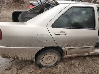Легковой автомобиль CHERY A15(SQR7160А156) VIN XUVDA11A180010336, 2007 г. в., цвет серый. Автомобиль в неисправном состоянии, требует капитального ремонта.
