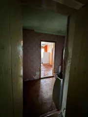 Жилой дом площадью 99,5 кв. м с кадастровым номером 86:13:0101006:356 и земельный участок общей площадью 730 +/- 9,46 кв. м с кадастровым номером 86:13:0101006:85. Адрес: Ханты-Мансийский автономный округ - Югра, городской округ Нягань, город Нягань, улица Комарова, дом 37А.