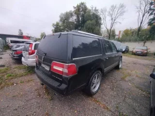 Lincoln Navigator, VIN: 5LMFL28517LJ21621, 2007 г., 304 л.с., черный.