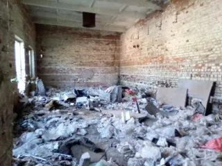 Земельный участок площадью 33366 кв.м с кадастровым номером 67:17:0010412:34 с расположенными на нем 9 объектами недвижимого имущества и объектом движимого имущества (ограждение) первоначальная стоимость единицы которого меньше 500 тыс. рублей, по адресу: Смоленская область, муниципальный округ…