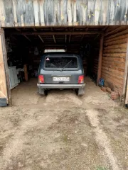 Lada 212140, 2014. Легковой автомобиль марки: Lada, модель: 212140, год выпуска: 2014, цвет кузова: темно-зеленый, идентификационный номер: XTA21240F2209608. Ознакомление с условиями, характеристиками имущества и документацией по адресу: 410012, г. Саратов, ул. Слонова 1, офис 83, с 10.00 до 16.00…