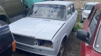 ВАЗ 21074 государственный регистрационный знак Р451ВО45 (годные остатки). Вид транспорта: легковой автомобиль. Государственный регистрационный знак: Р451ВО45. Марка: ВАЗ. Модель: 21074.
