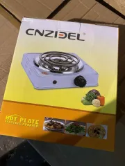 Картонные коробки с надписями на иностранном языке «Xsenia», внутри которых предположительно находятся держатели для LED-модулей, черного и белого цветов, сложной формы, из резины упакованные в индивидуальные пакеты по 1000 шт., грузовых мест - 7. Робот-мойщик окон, грузовых мест 3, количество штук…