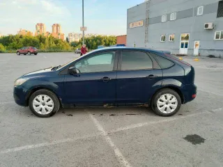 Ford Focus 2008 года, 80 л.с., пробег 183924 км. Кузов темно-синий. VIN: X9FPXXEEDP8A49066. Двигатель: ASDB8A49066.