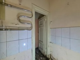 Нежилое помещение по адресу: г. Москва, ул. Преображенская, д. 5/7, площадью 87,5 кв. м (Этаж № 1), кадастровый номер: 77:03:0003014:6356. Назначение нежилого помещения: Свободное. Общая площадь: 87.5. Кадастровый номер: 77:03:0003014:6356.