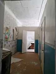 Нежилое здание с кадастровым номером 61:06:0060309:91 площадью 145,6 кв. м., расположенное по адресу: Ростовская область, Веселовский р-н, х. Красный Кут, ул. Школьная, 1 иземельный участок с кадастровым номером 61:06:0060308:1 площадью 608 кв. м., расположенный по адресу: Ростовская область…