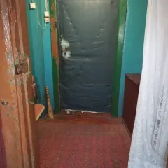 1/4 доля дома 33,5 кв.м и 1/4 доля земельного участка 668 кв.м, Ивановская обл, кадастровый номер: 37:21:061207:165 и 1/4 доля в праве на земельный участок, площадь: 668кв.м., кадастровый номер: 37:21:061207:15 адрес (местонахождение): Ивановская обл, р-н Южский, г Южа, ул Ганабина, д 29.