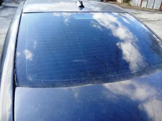 Volvo S40, 2007, черный, 141 734 км, 1 596 МТ (99,96 л.с.), бензин, передний, VIN YV1MS204282363187, седан, в нерабочем состоянии, разбито лобовое стекло, вмятины на правой стороне кузова и дверях, отломлено правое боковое зеркало, множественные повреждения кузова коррозией, багажник не…