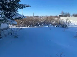 Садовый дом 28 кв.м и земельный участок 1000 кв.м, г. Магнитогорск, Челябинская область. Земельный участок, площадь 1000 кв.м., назначение: Земли населенных пунктов, адрес (местонахождение): Челябинская область, г Магнитогорск, СНТ Lakomka, участок 20.01, кадастровый (условный) номер…