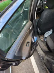 Peugeot 207, 2009 г.в., цвет черный, VIN VF3WCKFUC9W022452. Требуется химчистка салона, замена переднего и заднего бампера, ремонт передней левой арки, задней правой арки, ремонт по устранению коррозии металла. Ознакомление с предметом торгов и документацией на имущество осуществляется по месту…
