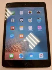 Планшет "iPad", рабочее состояние не проверялось, реализация в качестве годных остатков (Уведомление №3388 К от 09.12.2024 г.) Планшет "iPad" в корпусе черного цвета, по корпусу сколы и потертости, корпус металлический, без з/у, модель: A1455, разблокирован,  рабочее состояние не проверялось…